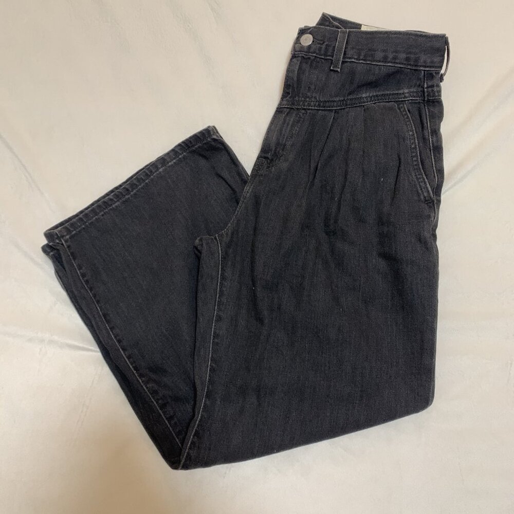 Size 26 Levi's BLACK HIGH WAISTED PLEATED BOHO JEANS